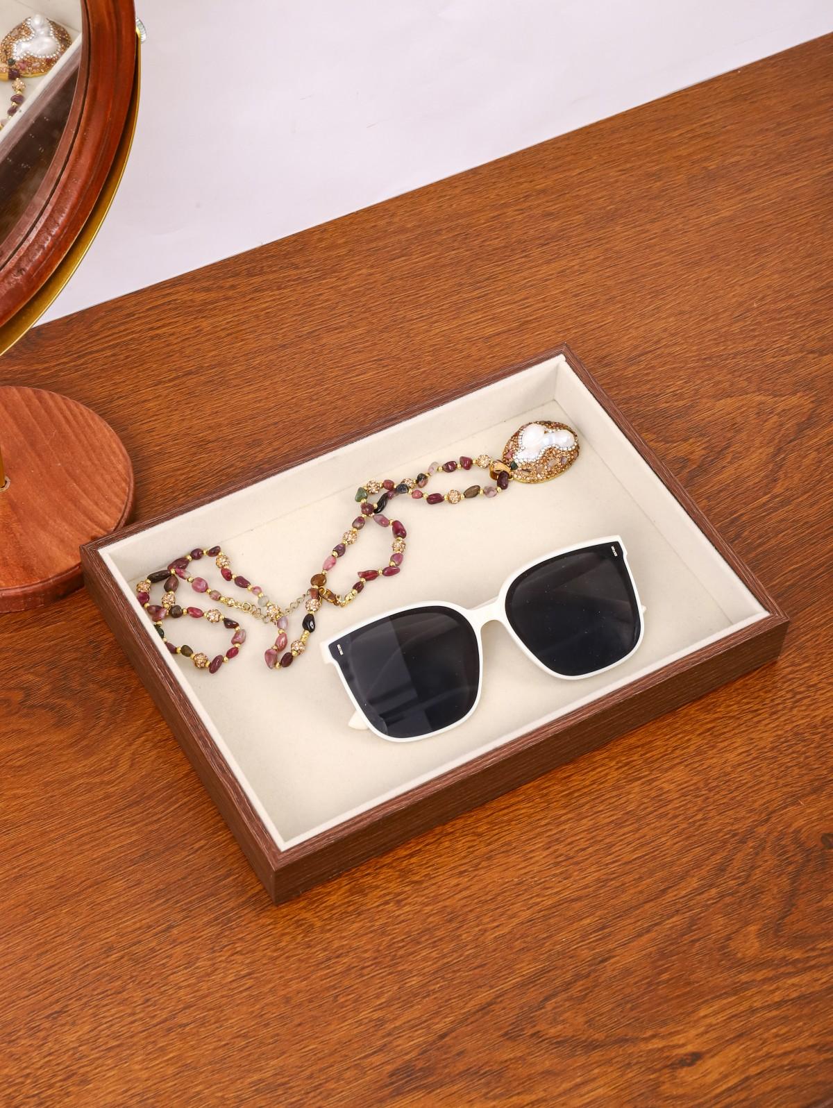 Wood Grain Jewelry Tray Storage Drawer Small Stackable Jewelry Boxes and Packaging Suitable for Ring Earrings Simple Practical
Wood Grain Jewelry Tray Storage Drawer Small Stackable Jewelry Boxes and Packaging Suitable for Ring Earrings Simple Practical
