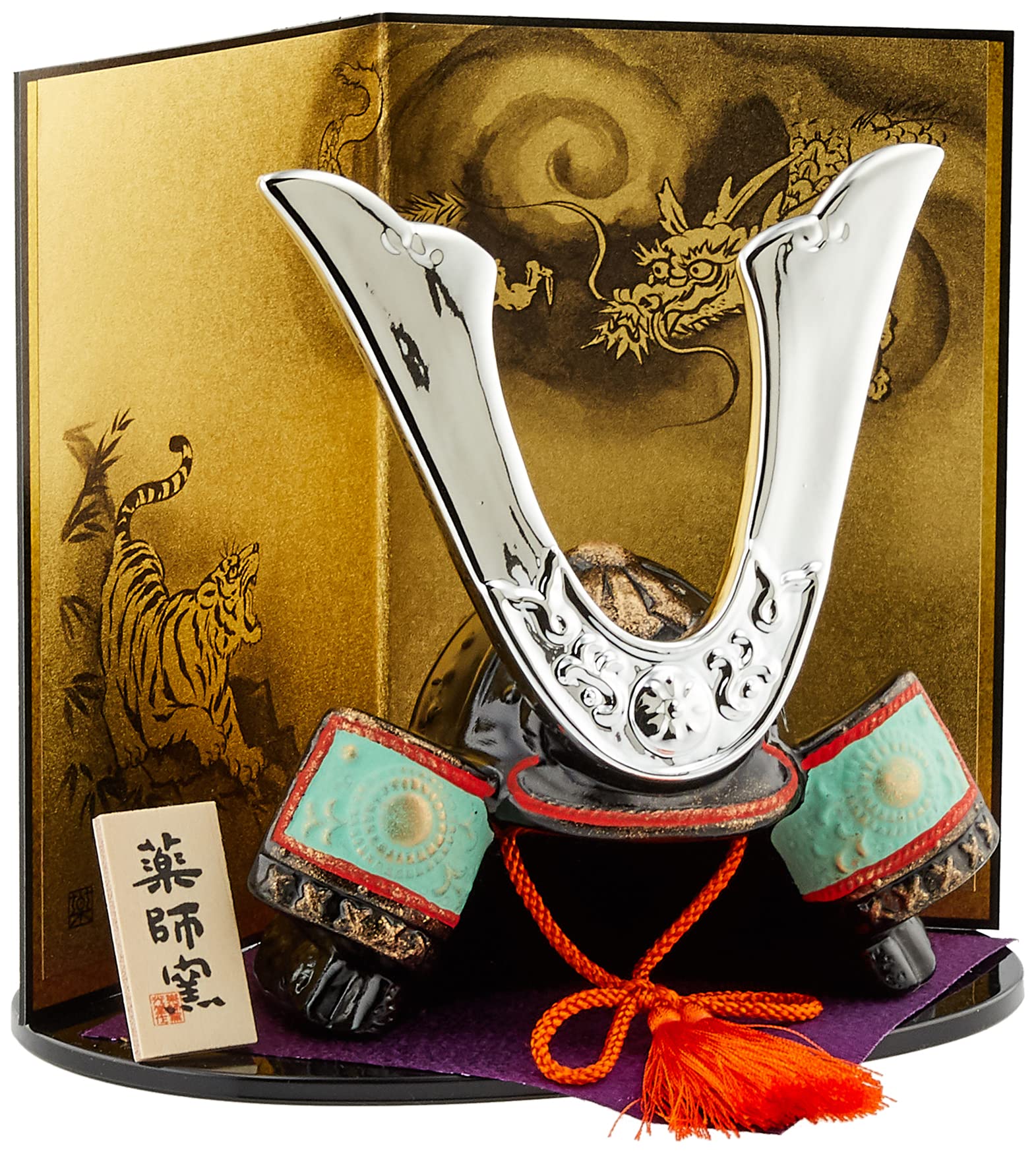 Yakushigama May Doll for Success Helmet Dragon and Tiger Screen Boys Festival, Nishiki-sai, (Silver, Included)
Yakushigama May Doll for Success Helmet Dragon and Tiger Screen Boys Festival, Nishiki-sai, (Silver, Included)