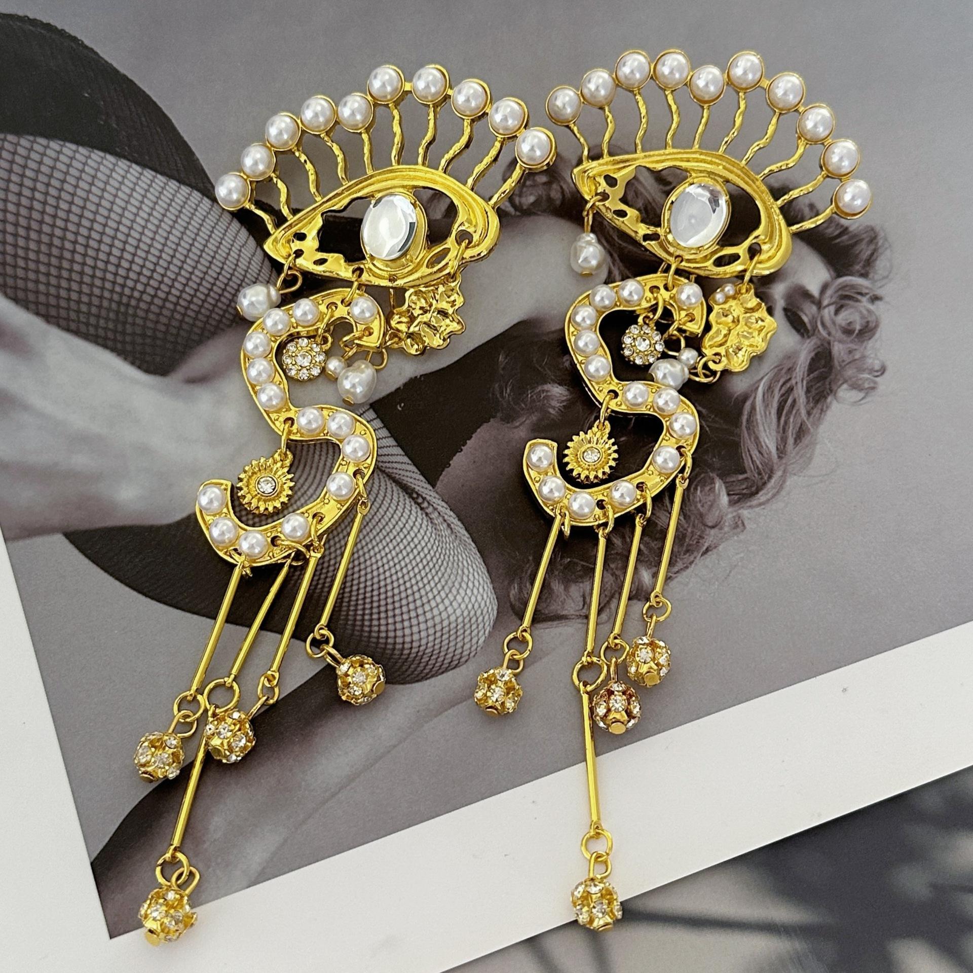 Vintage Vntage Devil S Eye Fringed Earrings Exaggerated Design Earrings Female золотий
Vintage Vntage Devil S Eye Fringed Earrings Exaggerated Design Earrings Female золотий