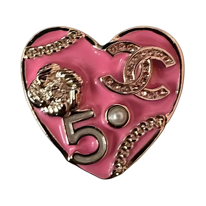 CHANEL Logo Metal Brooch Women s Pink рожевий
CHANEL Logo Metal Brooch Women s Pink рожевий