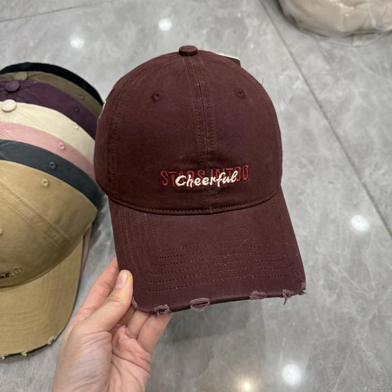 Contrasting color double-row letter embroidery worn old and thin baseball hat spring and summer soft top ripped sunshade cap Adjustable
Contrasting color double-row letter embroidery worn old and thin baseball hat spring and summer soft top ripped sunshade cap Adjustable