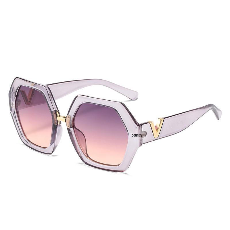 Модные женские солнцезащитные очки 8810 с толстой металлической оправой с леопардовым принтом New
Модные женские солнцезащитные очки 8810 с толстой металлической оправой с леопардовым принтом New