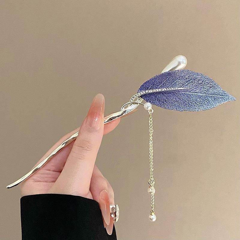 Элегантная заколка для волос в новом китайском стиле, фиолетовые листья, жемчужная кисточка, палочка для волос, цветочный дизайн, аксессуар для волос, женское украшение, шпилька
Элегантная заколка для волос в новом китайском стиле, фиолетовые листья, жемчужная кисточка, палочка для волос, цветочный дизайн, аксессуар для волос, женское украшение, шпилька