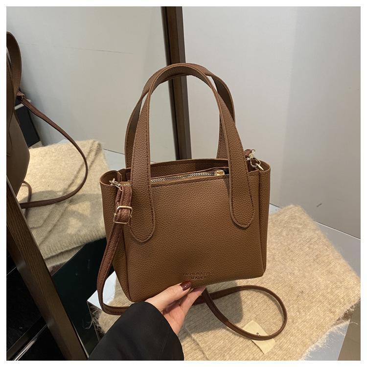 2025 pendant new spring and summer casual simple fashion solid color hand carry women shoulder crossbody bucket bag
2025 pendant new spring and summer casual simple fashion solid color hand carry women shoulder crossbody bucket bag
