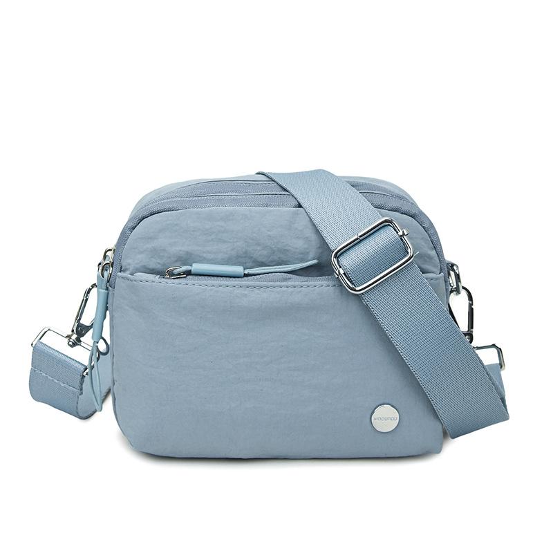 Городская простая повседневная и модная одноплечевая сумка-кроссбоди, легкая нейлоновая маленькая квадратная сумка небесно-голубой
Городская простая повседневная и модная одноплечевая сумка-кроссбоди, легкая нейлоновая маленькая квадратная сумка небесно-голубой
