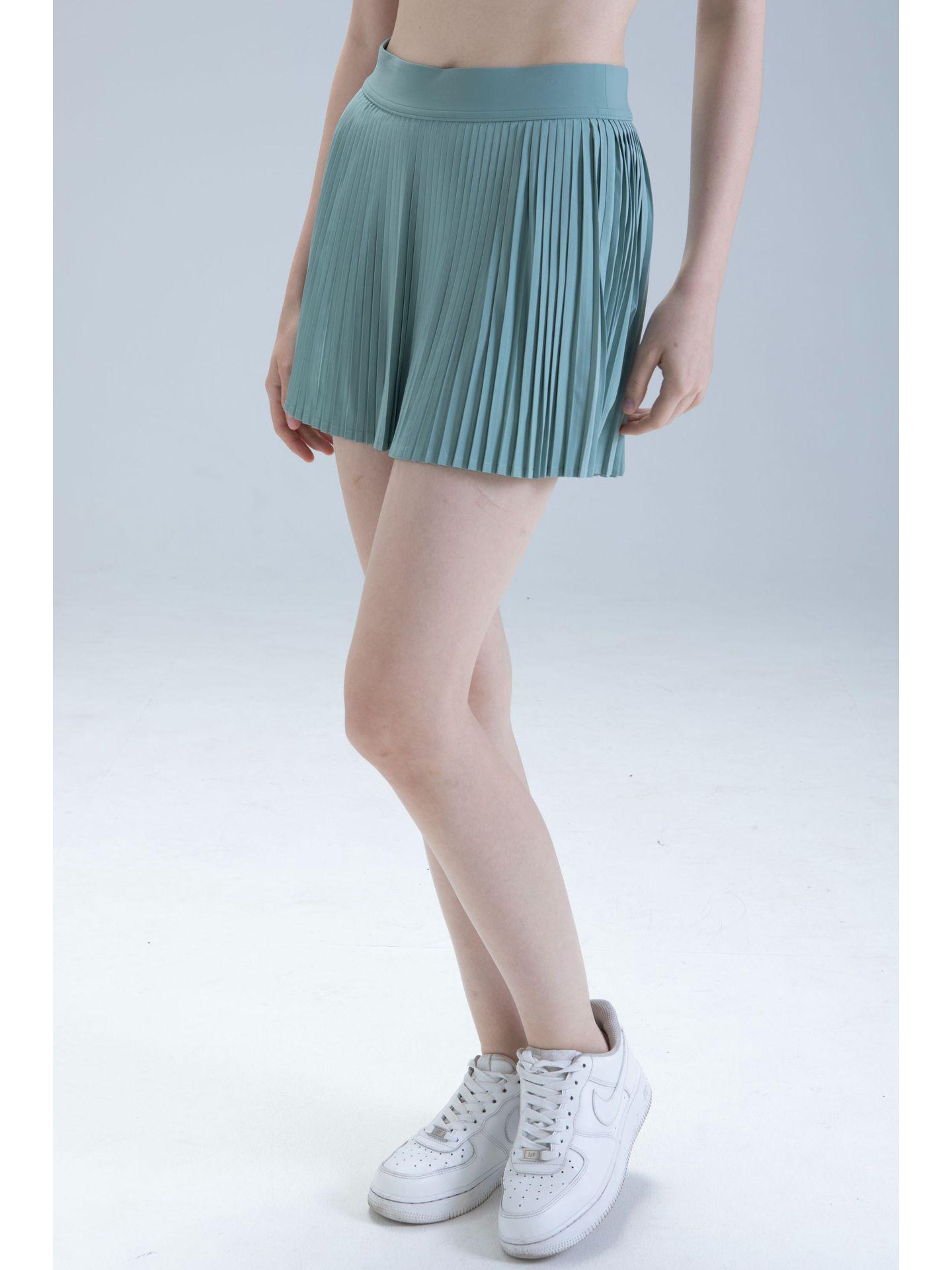 Quick-Dry Polo Yoga Top with Tennis Skirt & Hollow-Back Design M
Quick-Dry Polo Yoga Top with Tennis Skirt & Hollow-Back Design M