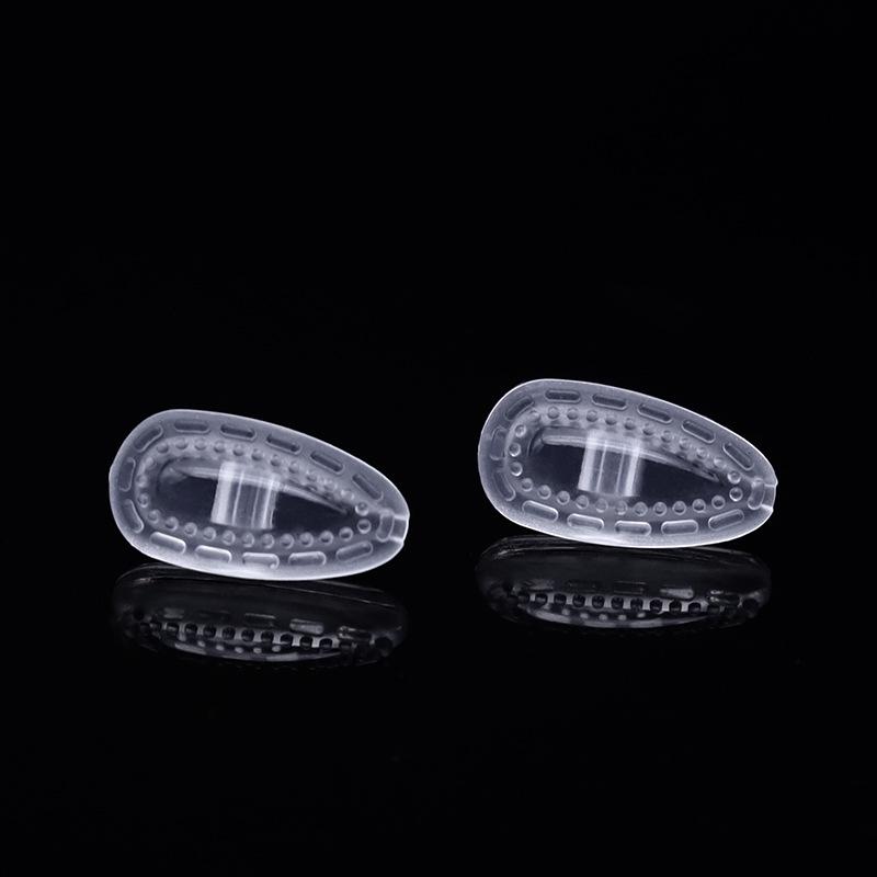 Ultra-Soft Anti-Slip Silicone Airbag Nose Pad with Universal Screw-Type Lock and Hollow Support.
Ultra-Soft Anti-Slip Silicone Airbag Nose Pad with Universal Screw-Type Lock and Hollow Support.