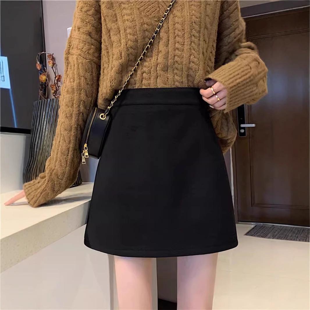 Plus Size Wool A-Line Skirt - Autumn/Winter 2024, Tummy-Covering, Slimming, Thick, Hip-Hugging Mini Skirt for Women 4XL
Plus Size Wool A-Line Skirt - Autumn/Winter 2024, Tummy-Covering, Slimming, Thick, Hip-Hugging Mini Skirt for Women 4XL