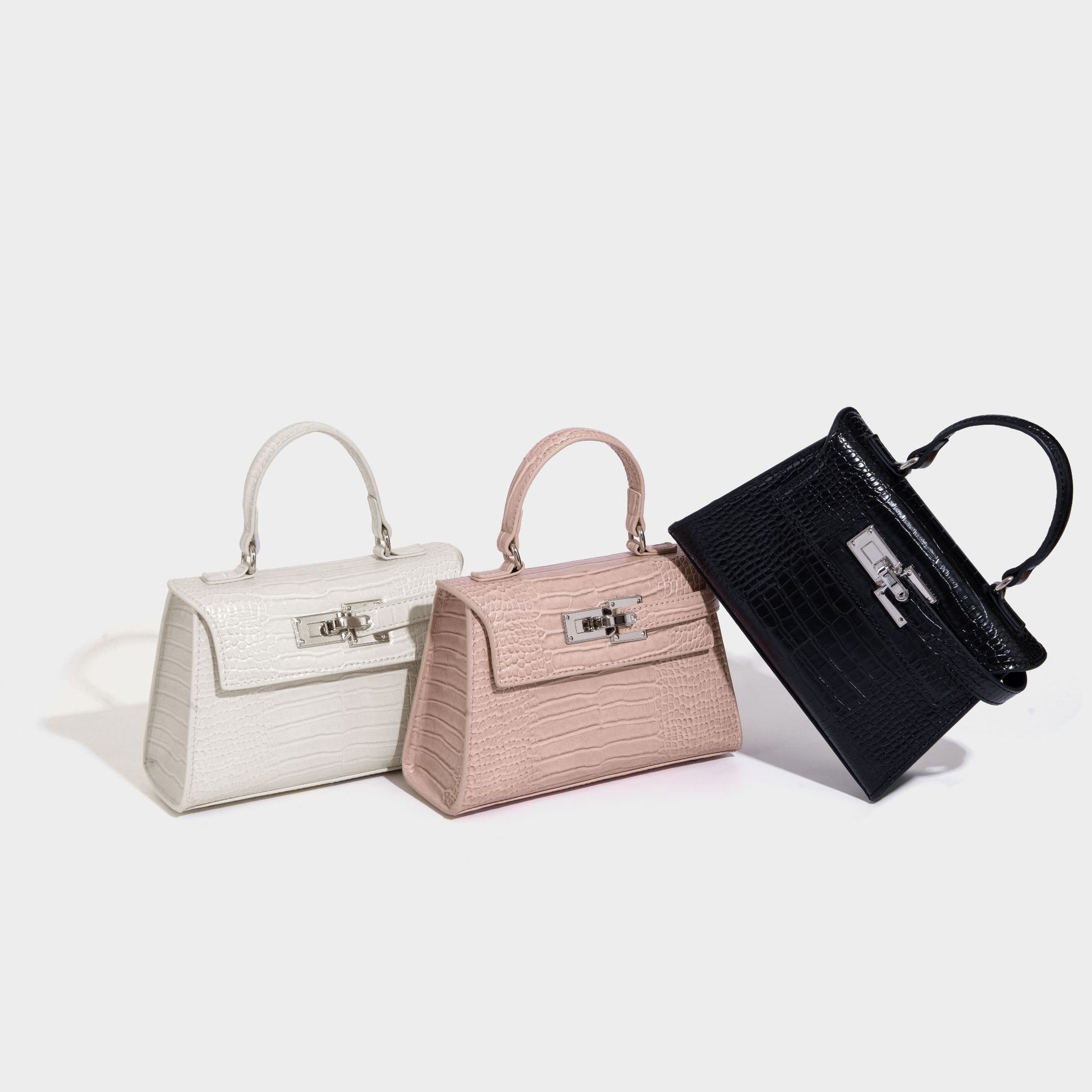 Kelly bag girl 2025 new exquisite messenger bag small bag crocodile pattern bag high-end mini versatile handbag
Kelly bag girl 2025 new exquisite messenger bag small bag crocodile pattern bag high-end mini versatile handbag