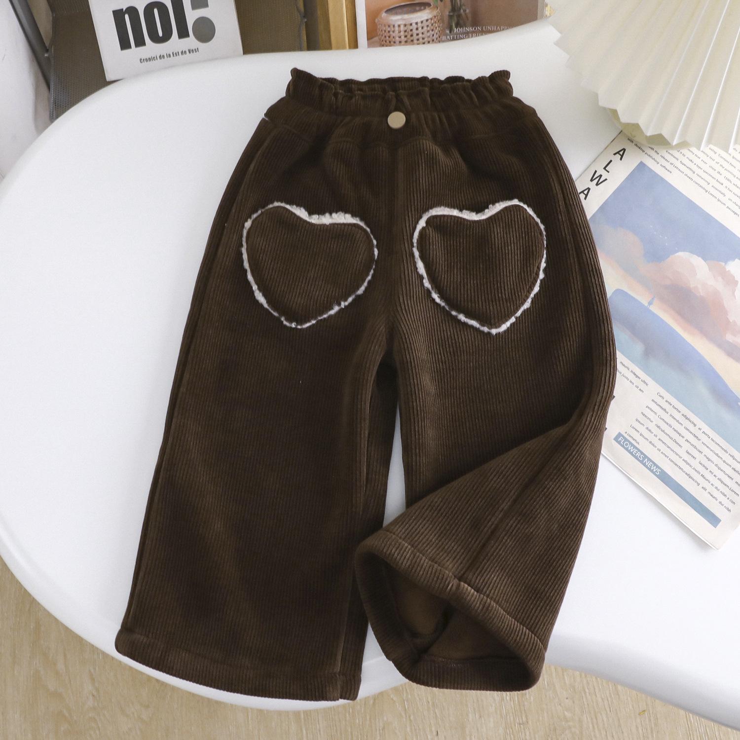 Модные брюки из бархата с леопардовым принтом для детей — теплая и стильная зимняя одежда 90 cm
Модные брюки из бархата с леопардовым принтом для детей — теплая и стильная зимняя одежда 90 cm