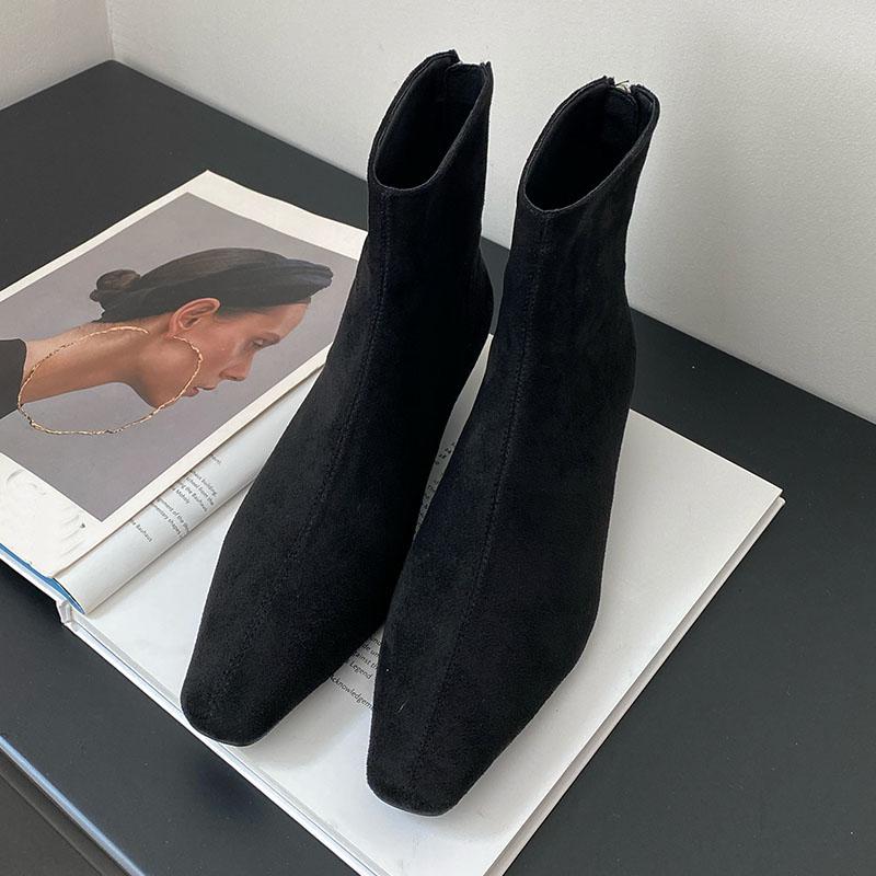 Fashion Fashion Zippers Women Ankle Boots With 3cm Heel Shoes Designer Flock Footwear Pointed Toe Ladies Modern Short Booties Shoes 35 чорний
Fashion Fashion Zippers Women Ankle Boots With 3cm Heel Shoes Designer Flock Footwear Pointed Toe Ladies Modern Short Booties Shoes 35 чорний