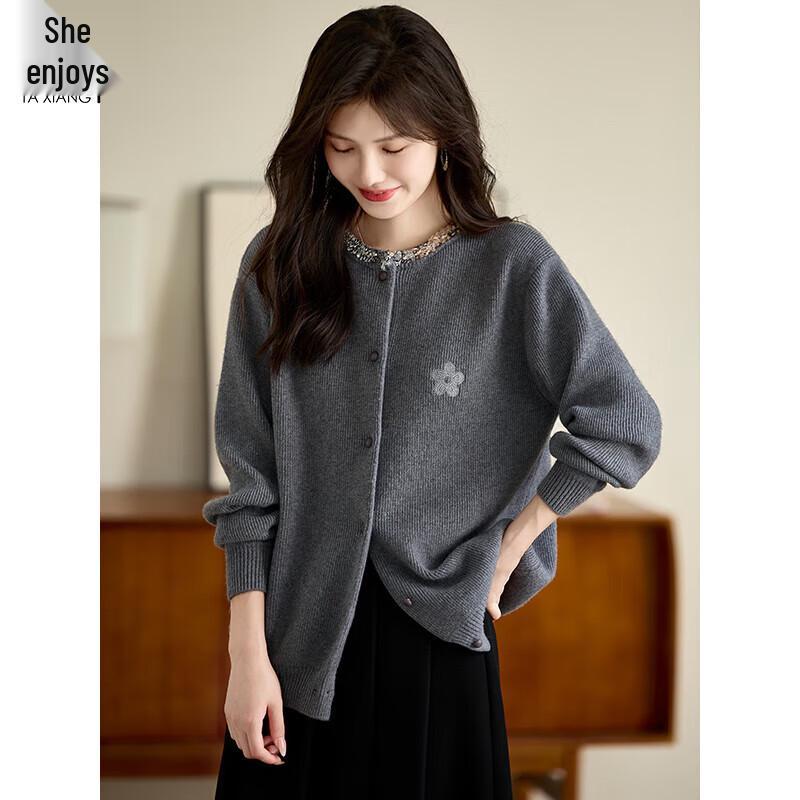 Women s Sequined Floral Embroidered Knit Cardigan M
Women s Sequined Floral Embroidered Knit Cardigan M