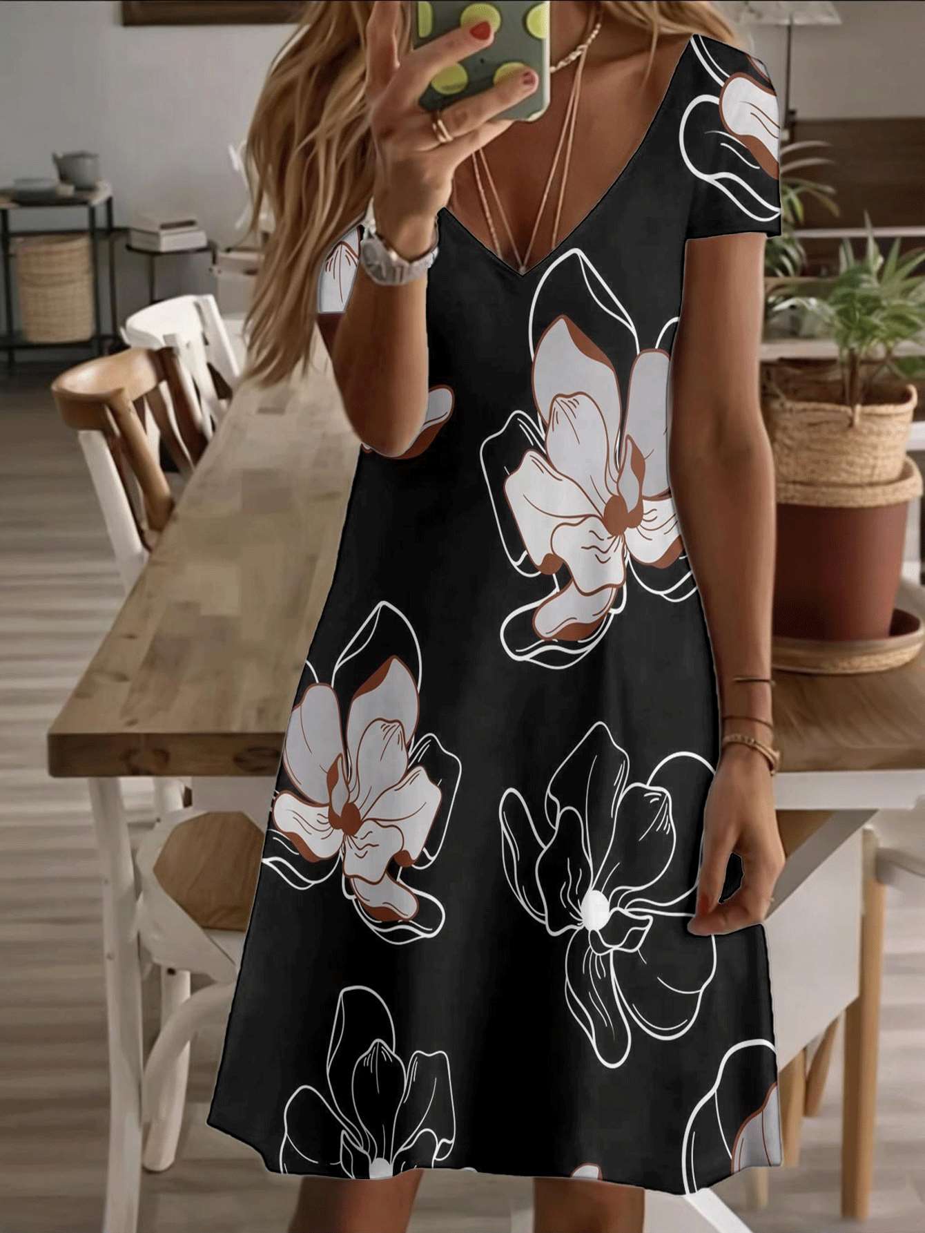 Vneck shortsleeve midi dress for women black magnolia floral print pattern 3D highquality printing durable fabric soft breathable material elegan L дубильная кора
Vneck shortsleeve midi dress for women black magnolia floral print pattern 3D highquality printing durable fabric soft breathable material elegan L дубильная кора