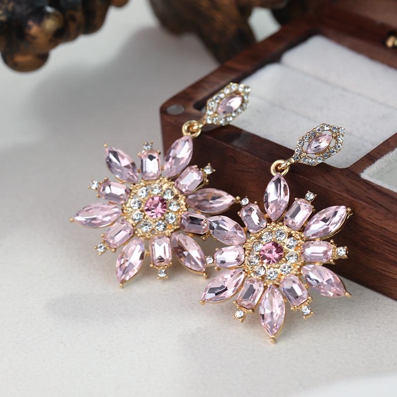 Elegant French Pink Flower Earrings - Light Luxury High-End Silver Needle Jewelry for Women. розовый
Elegant French Pink Flower Earrings - Light Luxury High-End Silver Needle Jewelry for Women. розовый