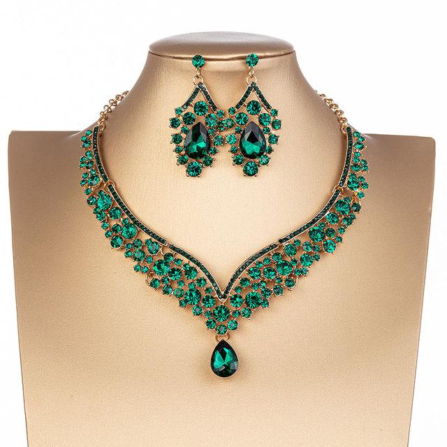 Модные комплекты украшений из ожерелья и сережек с кристаллами и стразами для невест, свадебные костюмы для вечеринок, бижутерия для женщин
Модные комплекты украшений из ожерелья и сережек с кристаллами и стразами для невест, свадебные костюмы для вечеринок, бижутерия для женщин