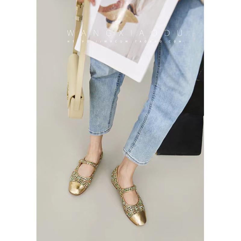 Модные туфли Мэри Джейн в стиле Little Fragrant, женские, лето 2024, новые универсальные, светло-цветные, на среднем каблуке, кожаные туфли 39
Модные туфли Мэри Джейн в стиле Little Fragrant, женские, лето 2024, новые универсальные, светло-цветные, на среднем каблуке, кожаные туфли 39