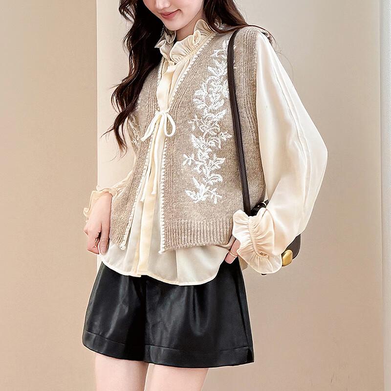 Tang Shi Women s Embroidered Cardigan Vest L
Tang Shi Women s Embroidered Cardigan Vest L