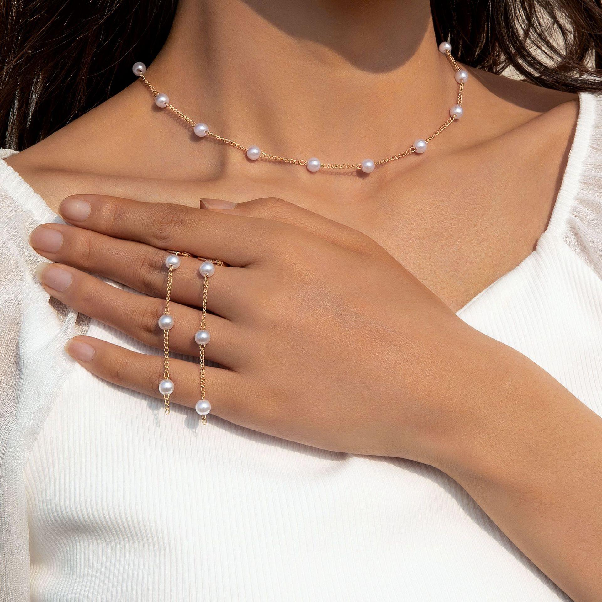 Elegant Imitation Pearl Necklace Bracelet Drop Earrings Trendy Jewelry Set for Women Choker Bangles Party Ladies Wedding
Elegant Imitation Pearl Necklace Bracelet Drop Earrings Trendy Jewelry Set for Women Choker Bangles Party Ladies Wedding