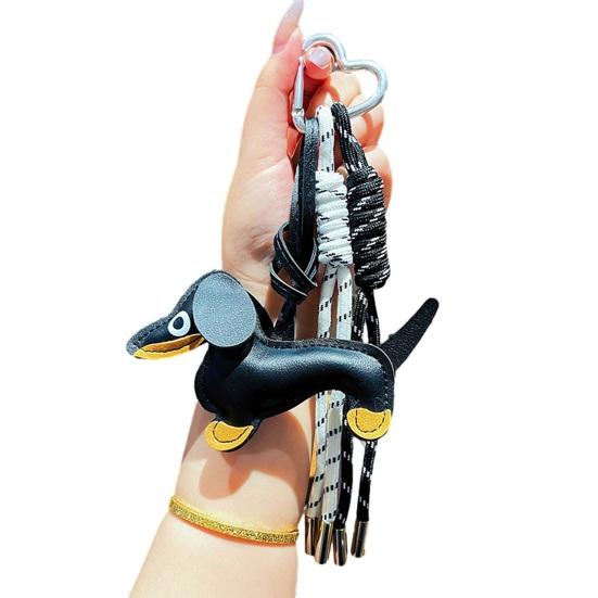 Keychain Pendant Imitation Leather Dachshund Shape Key Chain with Heart-Shaped Metal Buckle Braided Rope Bag Charm Accessory
Keychain Pendant Imitation Leather Dachshund Shape Key Chain with Heart-Shaped Metal Buckle Braided Rope Bag Charm Accessory