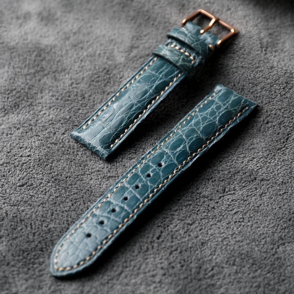Classic Handmade Crocodile Leather Strap, 18 20 22MM Garden Pattern Glossy Genuine Leather Men s Watch Strap, S/M Blue and Green Vintage 20mm
Classic Handmade Crocodile Leather Strap, 18 20 22MM Garden Pattern Glossy Genuine Leather Men s Watch Strap, S/M Blue and Green Vintage 20mm