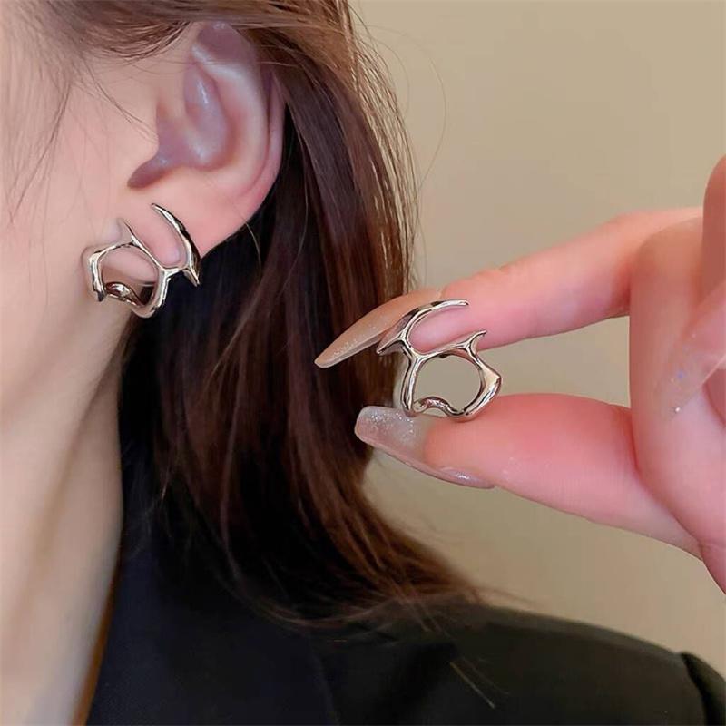 Hip-Hop Punk Copper Color Irregular Liquid Metal Stud Earrings For Women Fashion Party Zircon Accessories
Hip-Hop Punk Copper Color Irregular Liquid Metal Stud Earrings For Women Fashion Party Zircon Accessories