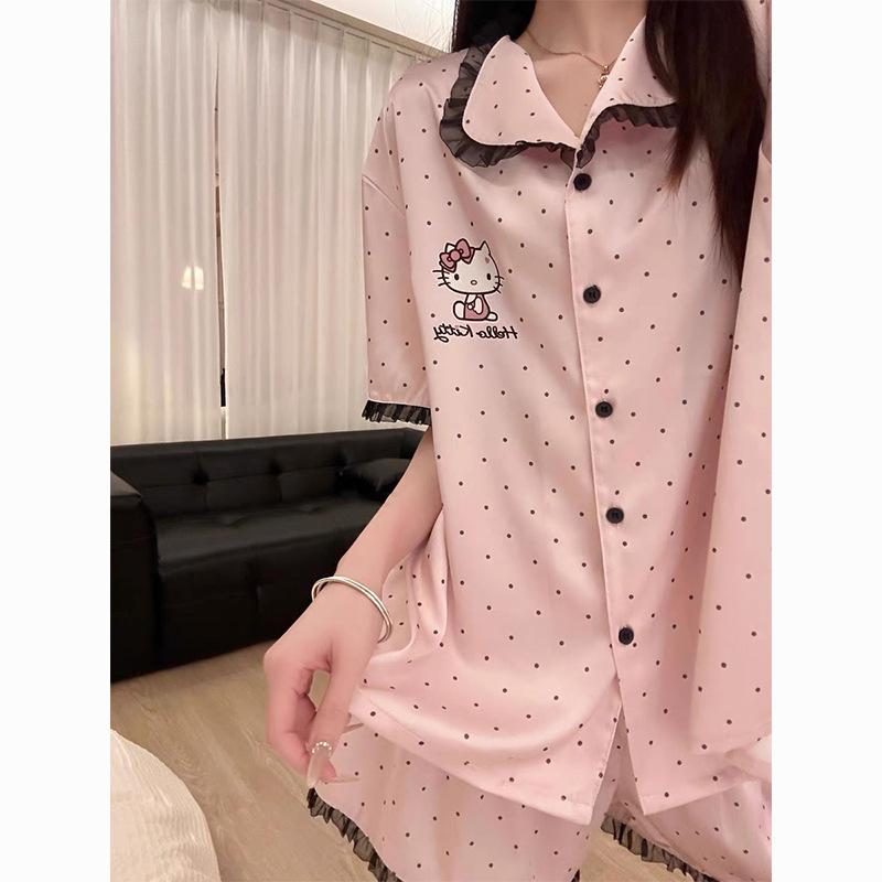 Korean version of lace lace polka dot Hello Kitty pajamas women s summer short-sleeved shorts can be worn outside a two-piece loungewear S
Korean version of lace lace polka dot Hello Kitty pajamas women s summer short-sleeved shorts can be worn outside a two-piece loungewear S