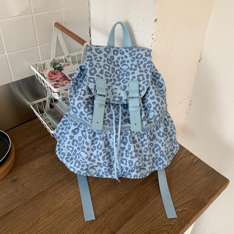 Винтажная юбка-пачка в горошек для девочек, повседневная, для поездок на работу, милая, нишевая, универсальный рюкзак синий
Винтажная юбка-пачка в горошек для девочек, повседневная, для поездок на работу, милая, нишевая, универсальный рюкзак синий