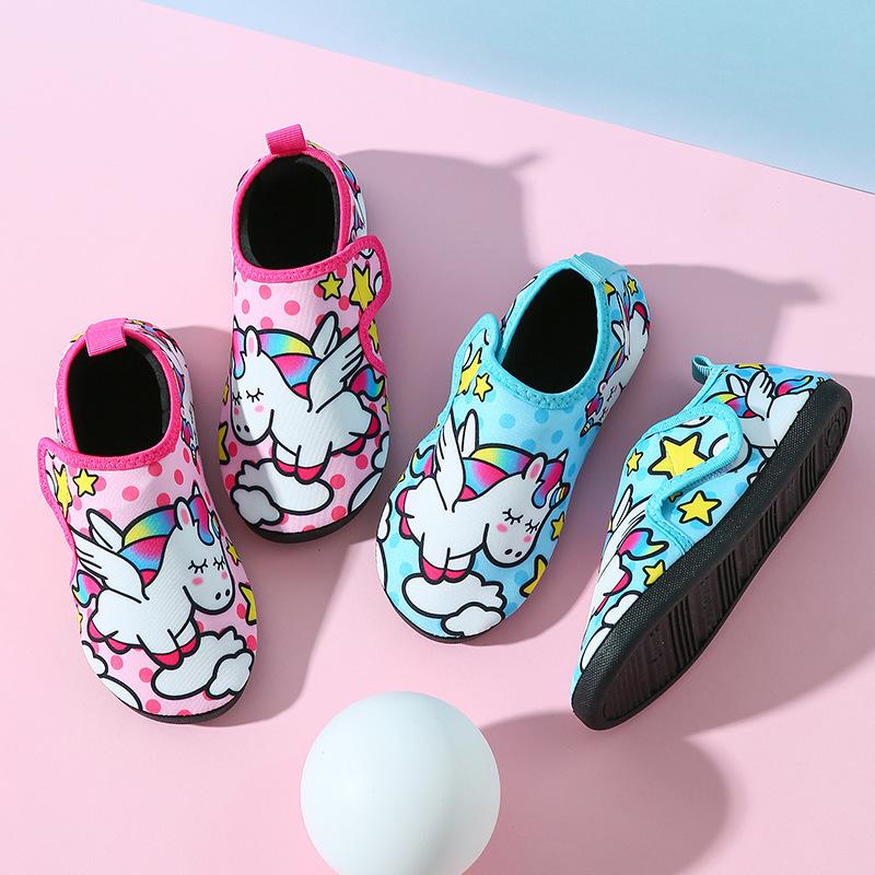 Children s beach shoes diving snorkeling swimming shoes wading river non-slip bottom seaside skin shoes socks water park shoes 130 suitable for foot length 12-12.5
Children s beach shoes diving snorkeling swimming shoes wading river non-slip bottom seaside skin shoes socks water park shoes 130 suitable for foot length 12-12.5
