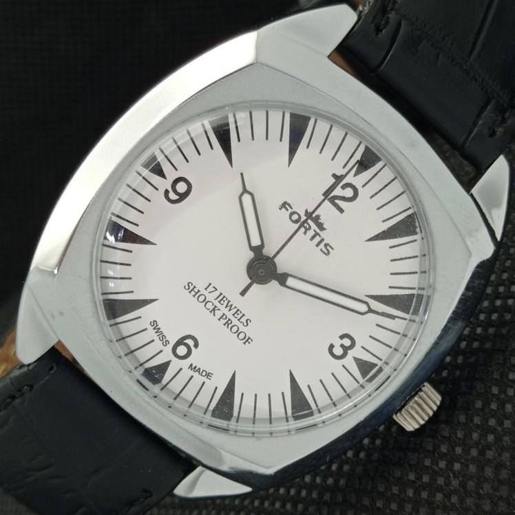 ВОССТАНОВЛЕННЫЕ ШВЕЙЦАРСКИЕ МУЖСКИЕ НАРУЧНЫЕ ЧАСЫ FORTIS WINDING СЕРЕБРЯНЫЙ ЦИФЕРБЛАТ 622b-a416634-2 lot622b-a416634
ВОССТАНОВЛЕННЫЕ ШВЕЙЦАРСКИЕ МУЖСКИЕ НАРУЧНЫЕ ЧАСЫ FORTIS WINDING СЕРЕБРЯНЫЙ ЦИФЕРБЛАТ 622b-a416634-2 lot622b-a416634