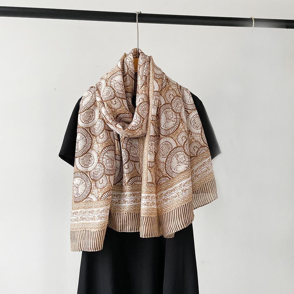 Cotton Linen Scarf Smooth Headband High Qulaity Sunscreen Headscarf Outdoor Type D
Cotton Linen Scarf Smooth Headband High Qulaity Sunscreen Headscarf Outdoor Type D