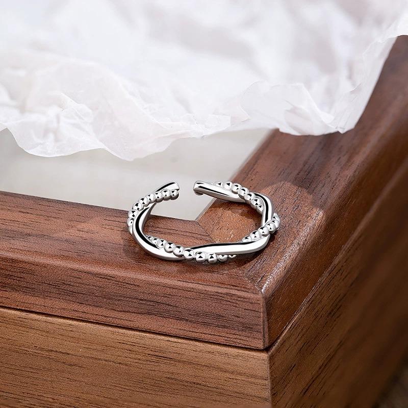 Korean Round Ball Winding Twist Ring Female Index Finger Niche Design Fashionable Personality Simple Ins Style
Korean Round Ball Winding Twist Ring Female Index Finger Niche Design Fashionable Personality Simple Ins Style