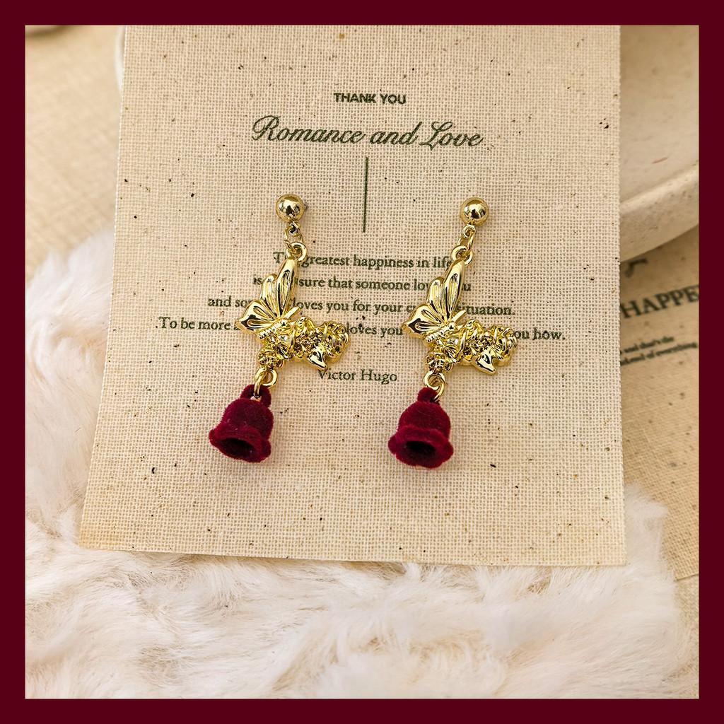 Vintage Rose Flower Earrings With Alloy Butterfly Bow Leaf Design For Women сірий колір
Vintage Rose Flower Earrings With Alloy Butterfly Bow Leaf Design For Women сірий колір