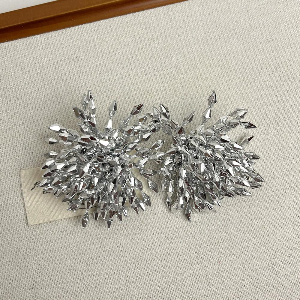 Exaggerated Large Stud Earrings For The Dinner Party Grey Crystal Beaded Fireworks Earrings Trendy Unique Personality Earrings
Exaggerated Large Stud Earrings For The Dinner Party Grey Crystal Beaded Fireworks Earrings Trendy Unique Personality Earrings