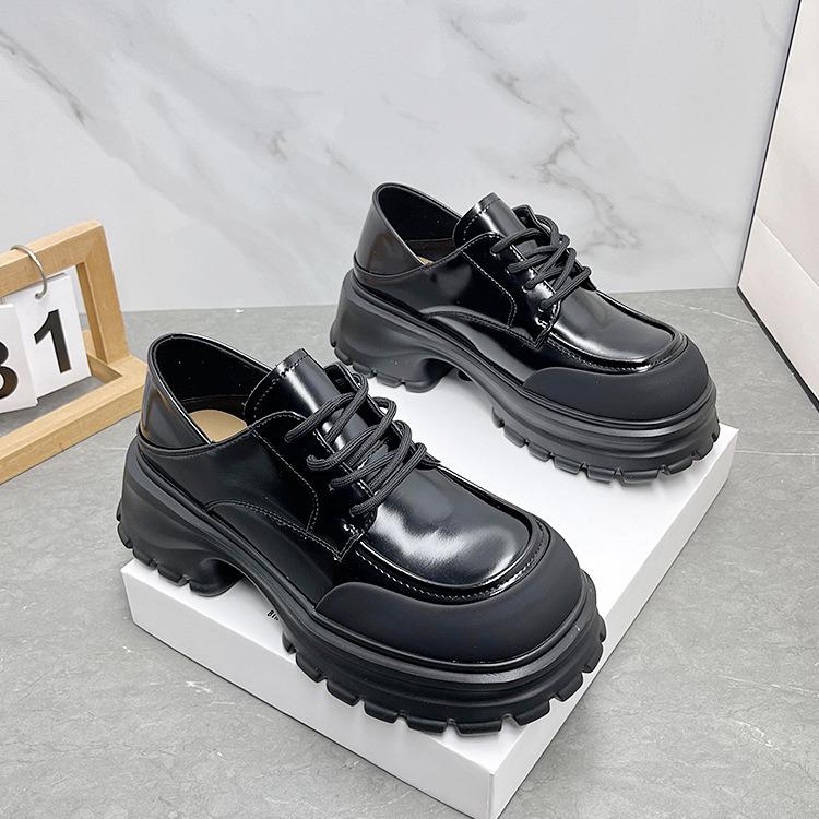Женские лоферы на платформе в британском стиле, весна 2024 - Массивный каблук, шнуровка, натуральная кожа, повседневная обувь 37 чёрный
Женские лоферы на платформе в британском стиле, весна 2024 - Массивный каблук, шнуровка, натуральная кожа, повседневная обувь 37 чёрный