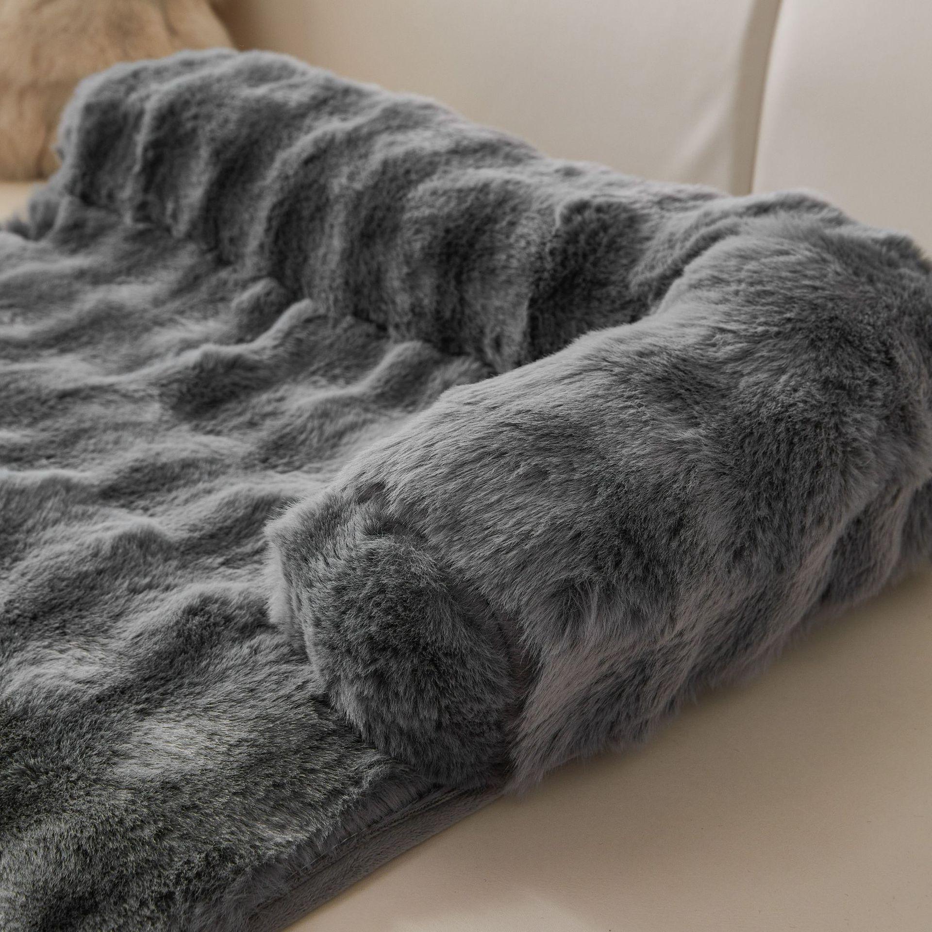 Bubble Rabbit Fur Winter Warm Dog & Cat Bed - Thick, Non-Slip Mat 75x75 cm
Bubble Rabbit Fur Winter Warm Dog & Cat Bed - Thick, Non-Slip Mat 75x75 cm