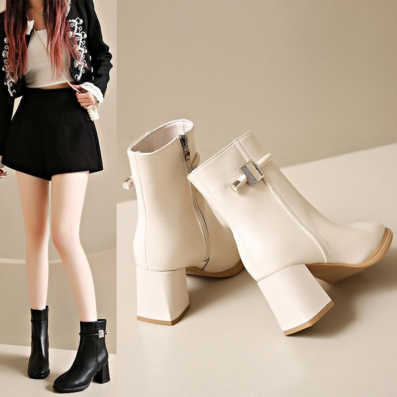 Short boots women s 2024 autumn and winter new British style women s shoes square head fashion women s boots thick heel short boots women s side zi 35
Short boots women s 2024 autumn and winter new British style women s shoes square head fashion women s boots thick heel short boots women s side zi 35