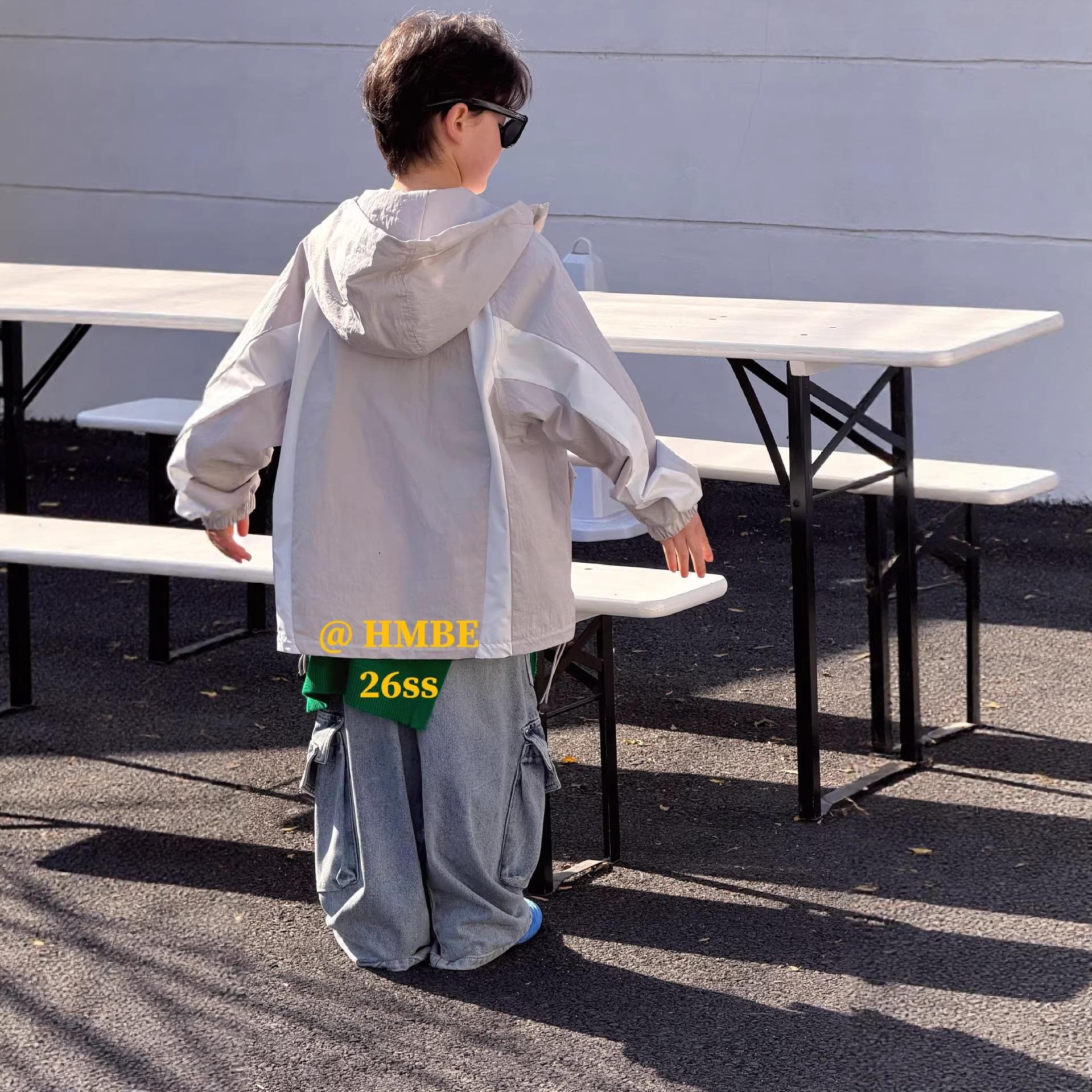 Spring New Arrival: Trendy Hong Kong Style Hooded Jacket for Boys - Loose, Sun Protection Outerwear, Casual Design 150 cm серый
Spring New Arrival: Trendy Hong Kong Style Hooded Jacket for Boys - Loose, Sun Protection Outerwear, Casual Design 150 cm серый