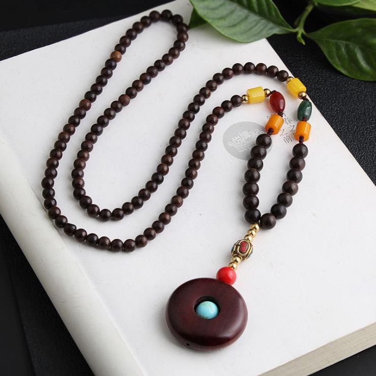 Индийское колье из лобулярного красного сандала в ретро этническом стиле, безопасная застежка, независимо от бренда, литературная мужская и женская длинная цепочка-свитер с подвеской
Индийское колье из лобулярного красного сандала в ретро этническом стиле, безопасная застежка, независимо от бренда, литературная мужская и женская длинная цепочка-свитер с подвеской