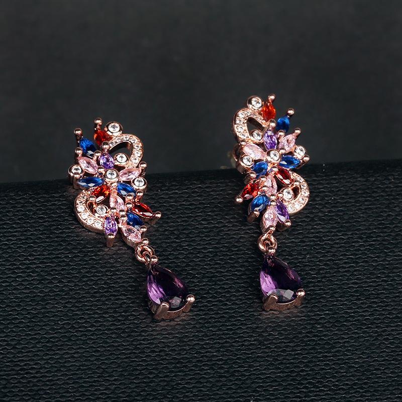 Luxury Earrings Women S Full Of Diamonds, High-End Exaggerated Earrings, Diamond-Set Oval Wedding Super Flash Earrings
Luxury Earrings Women S Full Of Diamonds, High-End Exaggerated Earrings, Diamond-Set Oval Wedding Super Flash Earrings