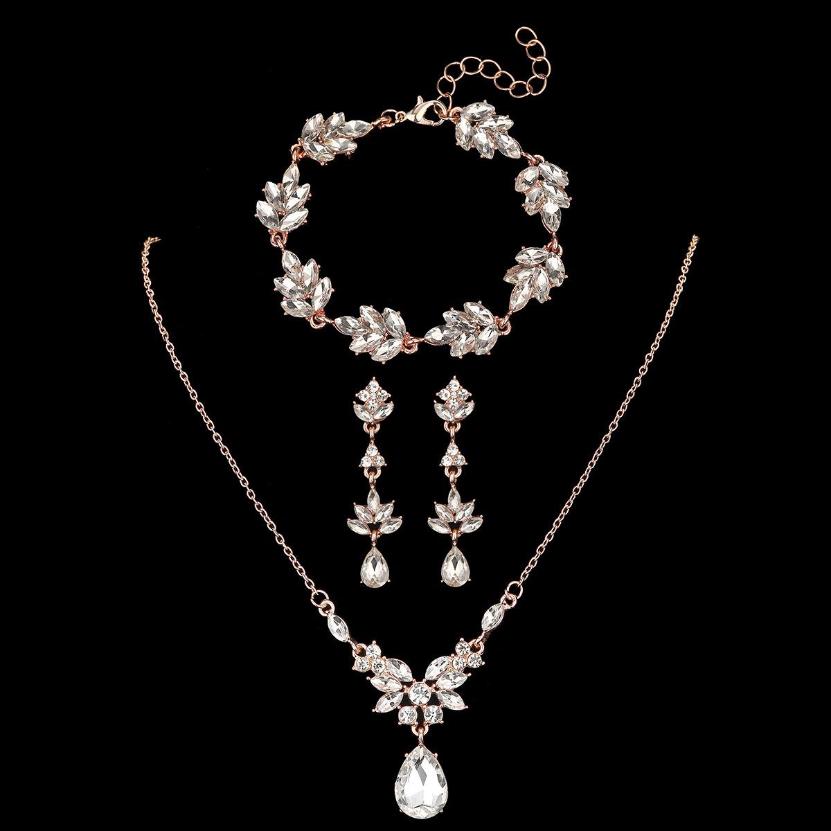Fashion Niche Light Luxury Jewelry Set Necklace Bracelet Earrings Wedding Party Set Valentine s Day Birthday Gift 2026 45CM розового золота
Fashion Niche Light Luxury Jewelry Set Necklace Bracelet Earrings Wedding Party Set Valentine s Day Birthday Gift 2026 45CM розового золота