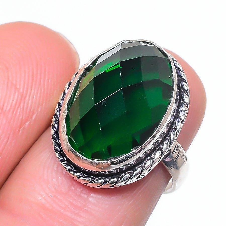 Natural Chrome Diopside Gemstone 925 Sterling Silver Jewelry Ring Size 6.5 n6l14
Natural Chrome Diopside Gemstone 925 Sterling Silver Jewelry Ring Size 6.5 n6l14