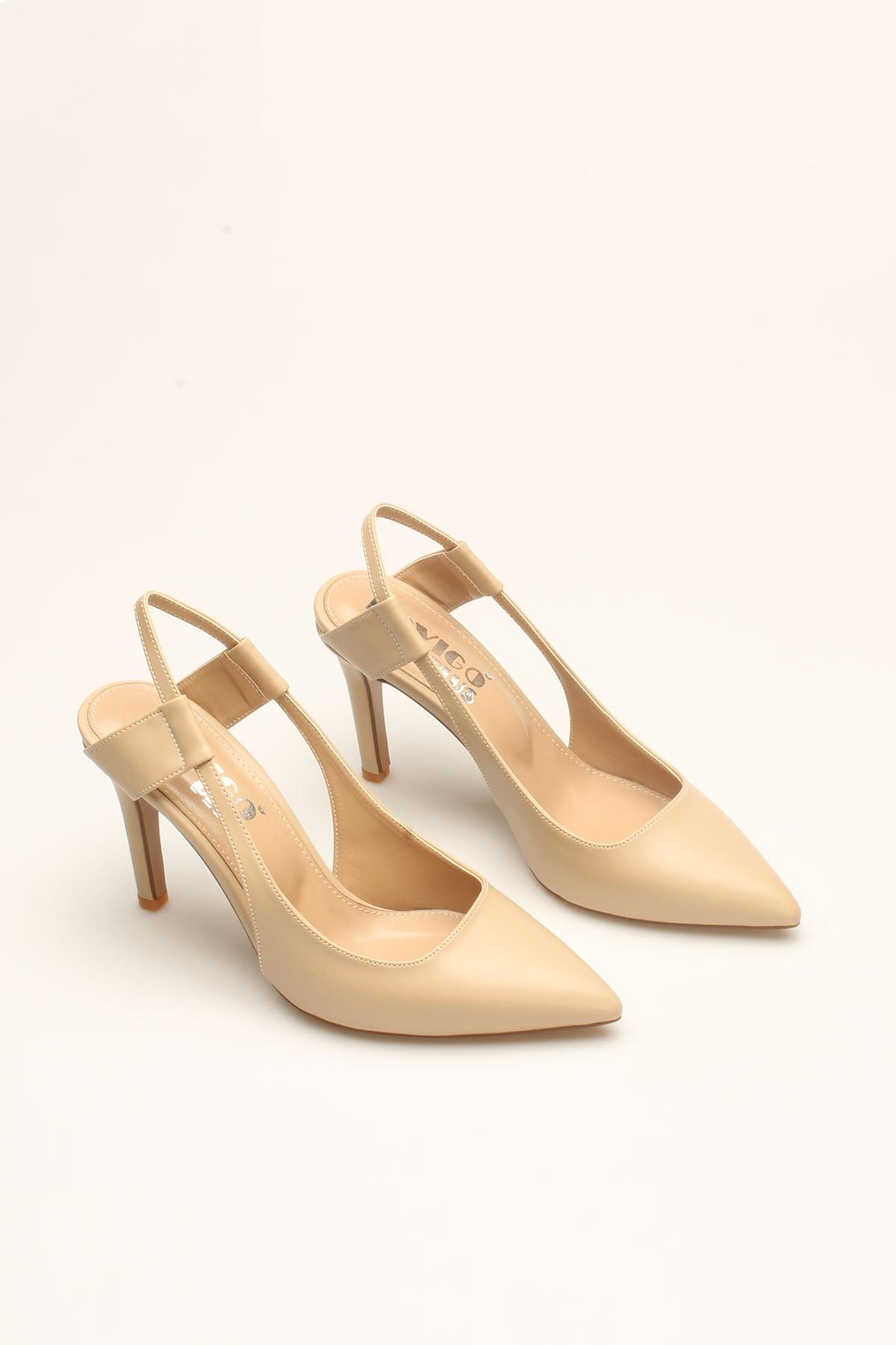 Бежевые женские туфли на шпильке 37 бежевый 
Бежевые женские туфли на шпильке 37 бежевый