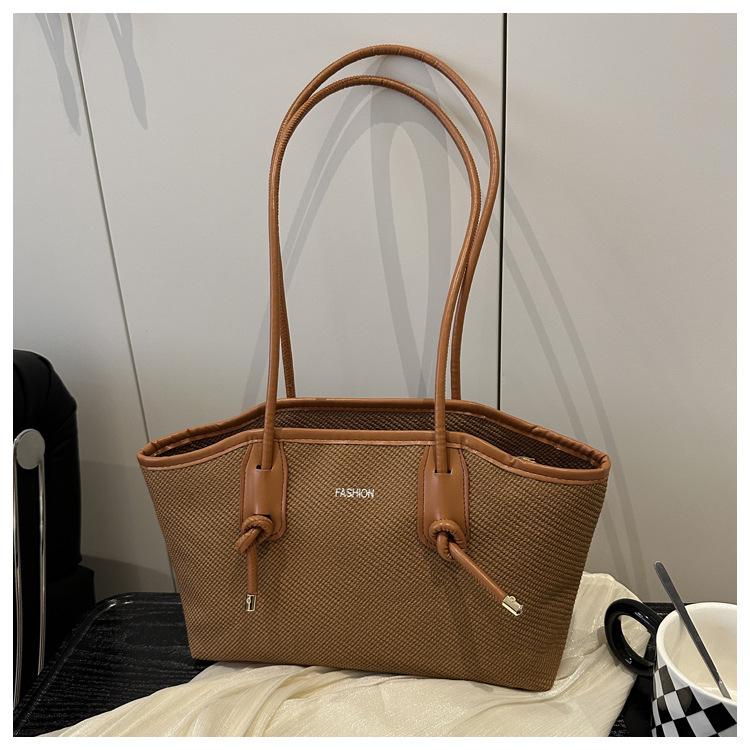 Retro large-capacity tote bag 2025 new texture solid color shoulder underarm bag casual commuter canvas shopping bag коричневый
Retro large-capacity tote bag 2025 new texture solid color shoulder underarm bag casual commuter canvas shopping bag коричневый