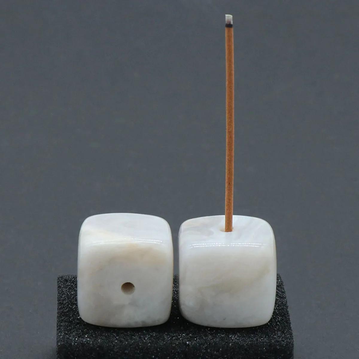 1pcs Natural Crystal Incense Sticks Holder Coil Censer Burner Rock Quartz Stone Base Buddhist Indoor Altar Table Home Decoration 20mm-Hole 3mm
1pcs Natural Crystal Incense Sticks Holder Coil Censer Burner Rock Quartz Stone Base Buddhist Indoor Altar Table Home Decoration 20mm-Hole 3mm