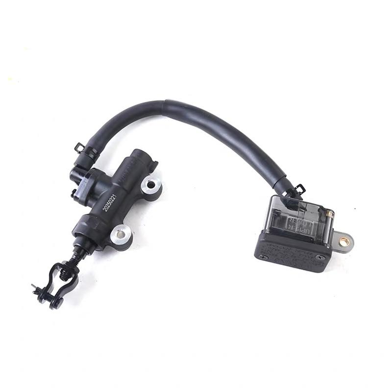 Motorcycle accessories rear brake master cylinder assembly/rear brake cylinder Fit For CFMOTO 675NK 675 NK SR-R 675SR 675SR-R
Motorcycle accessories rear brake master cylinder assembly/rear brake cylinder Fit For CFMOTO 675NK 675 NK SR-R 675SR 675SR-R
