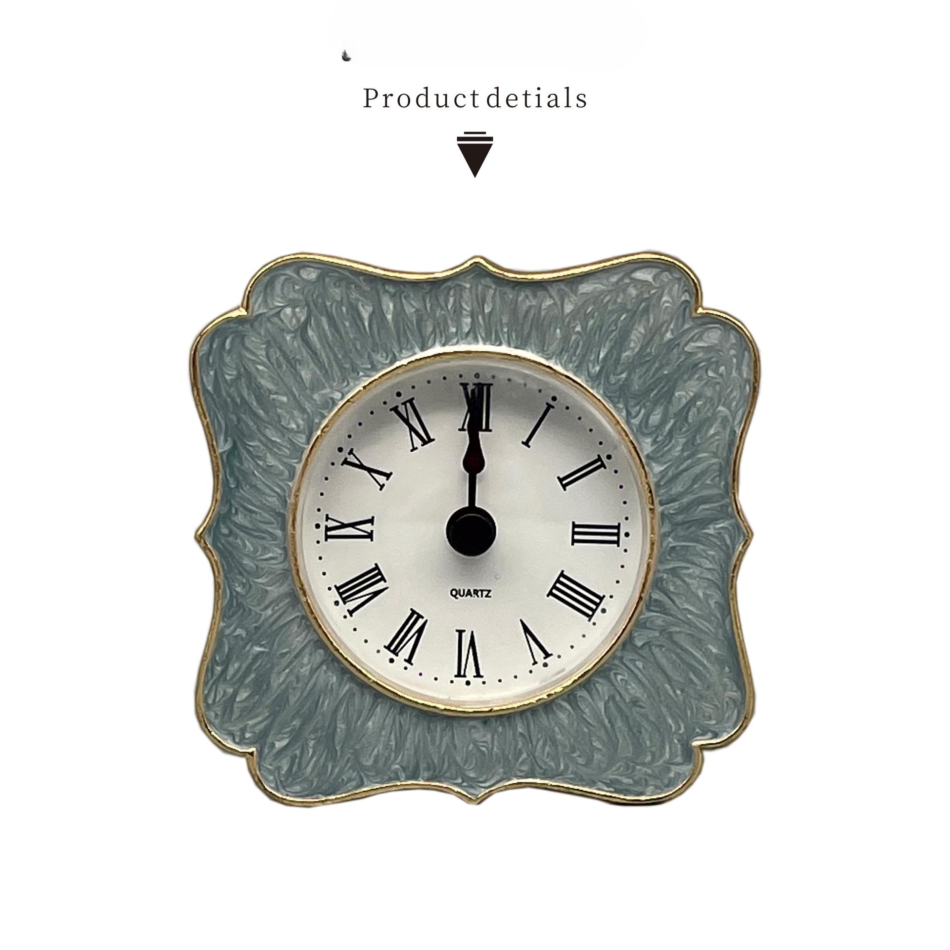 Enamel Metal Clock Simple Small Fresh Clock Living Room Home Fashion Retro Model Room Ornament 9.5*5.8*2.5cm
Enamel Metal Clock Simple Small Fresh Clock Living Room Home Fashion Retro Model Room Ornament 9.5*5.8*2.5cm