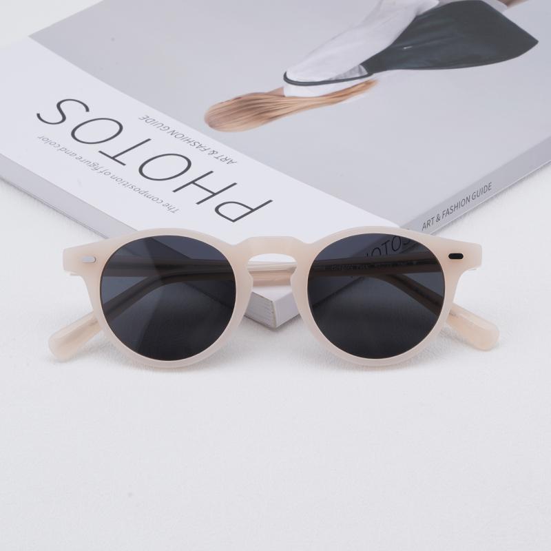 Gregory Peck Brand Designer Men Women Sunglasses Vintage Polarized Sunglasses OV5186 Retro Round Sun glasses oculos de sol 47 Size
Gregory Peck Brand Designer Men Women Sunglasses Vintage Polarized Sunglasses OV5186 Retro Round Sun glasses oculos de sol 47 Size