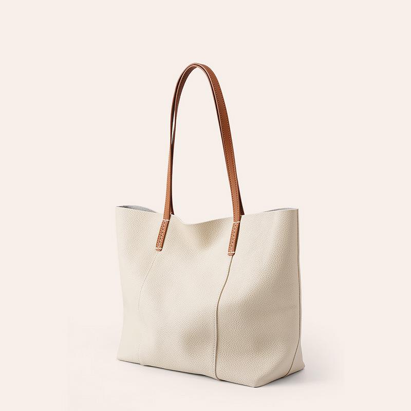 Large-capacity Cowhide Large Bag Commuter Shoulder Bag Tote Bag New Versatile Large Bag
Large-capacity Cowhide Large Bag Commuter Shoulder Bag Tote Bag New Versatile Large Bag