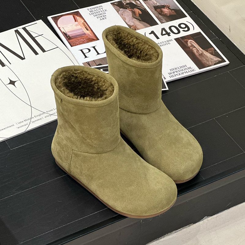 Medium tube snow boots women s 2025 winter new matte leather non-slip sleeve comfortable inner height increase warm cotton shoes short boots 40
Medium tube snow boots women s 2025 winter new matte leather non-slip sleeve comfortable inner height increase warm cotton shoes short boots 40