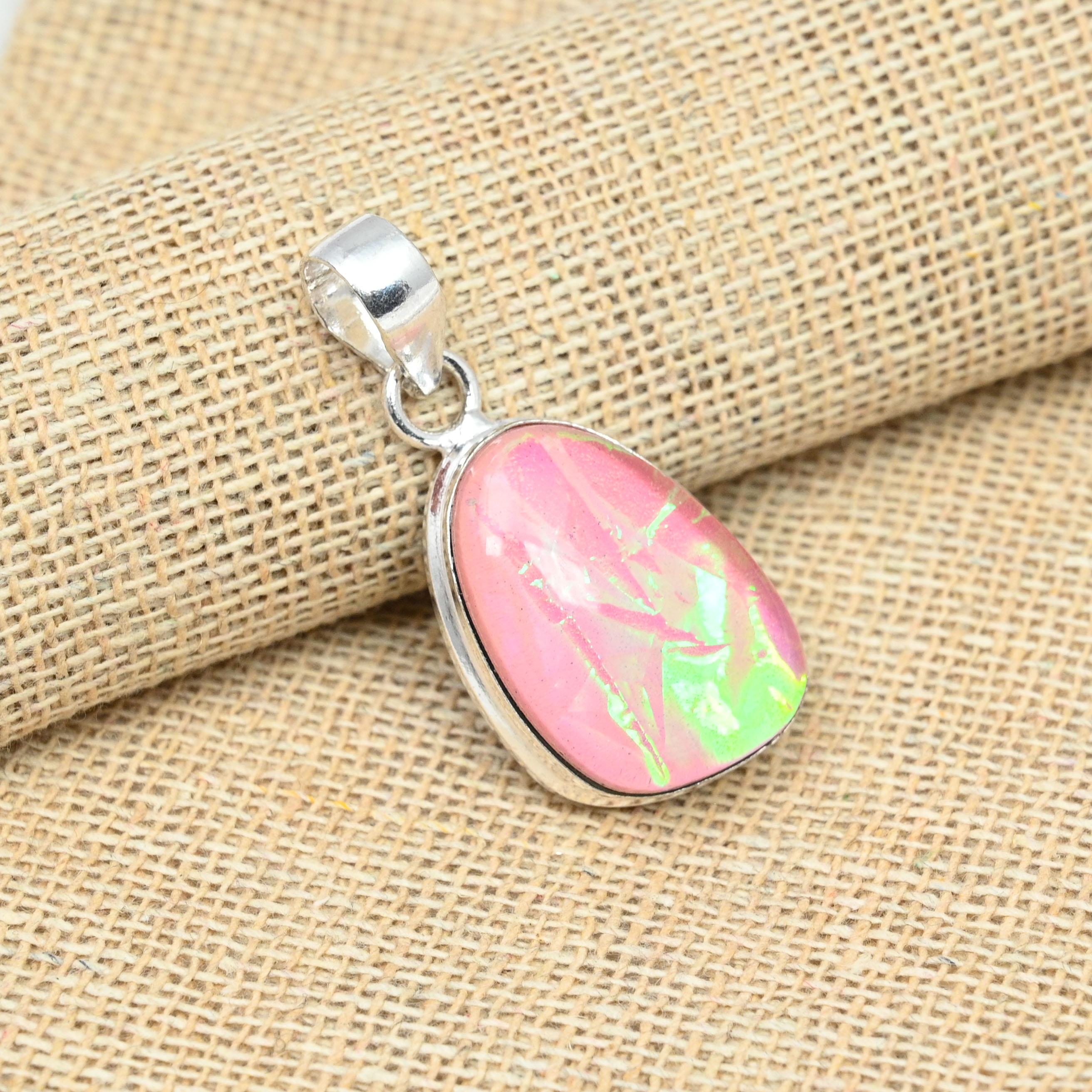 Подвеска в подарок на день рождения ручной работы из стерлингового серебра 925 пробы с розовым австралийским тройным опалом и драгоценным камнем 1.57 Inches розовый
Подвеска в подарок на день рождения ручной работы из стерлингового серебра 925 пробы с розовым австралийским тройным опалом и драгоценным камнем 1.57 Inches розовый